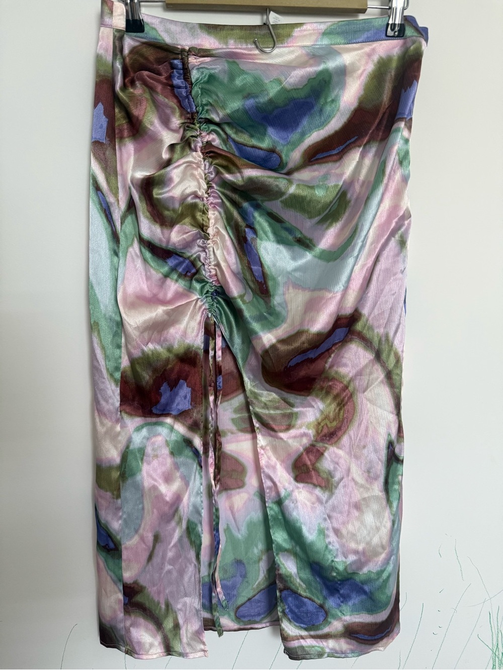 Ruched Marble-Print Swim Sarong in Pink & Green